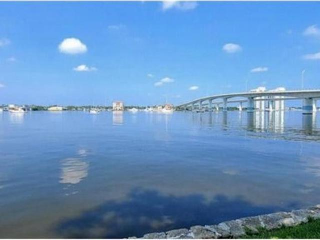 Condo for sale in Daytona Beach, Florida