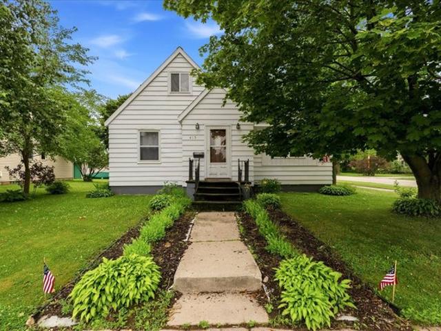 House for sale in Oconto Falls, Wisconsin