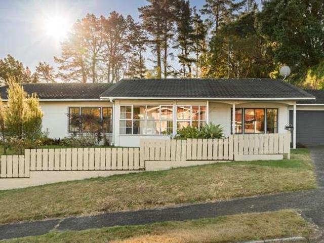 House for sale in Omokoroa, Bay Of Plenty
