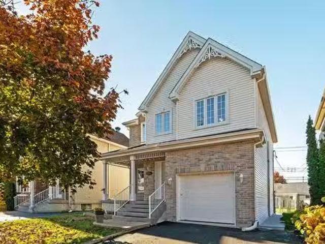 House for sale in Sainte-rose, Quebec