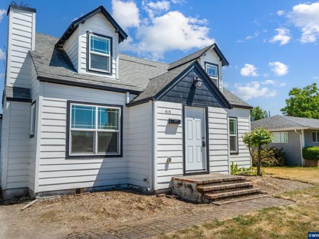 House for sale in Oregonia