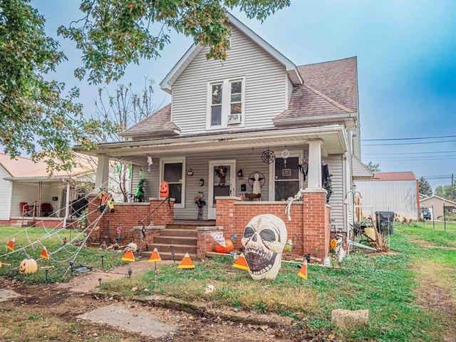House for sale in Oakland City, Gibson County