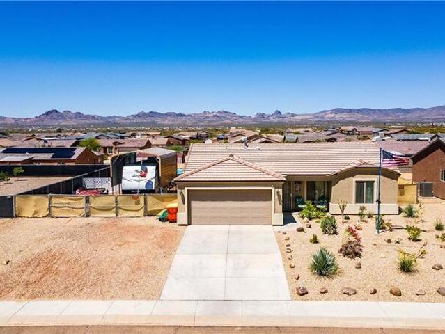 House for sale in Golden Valley