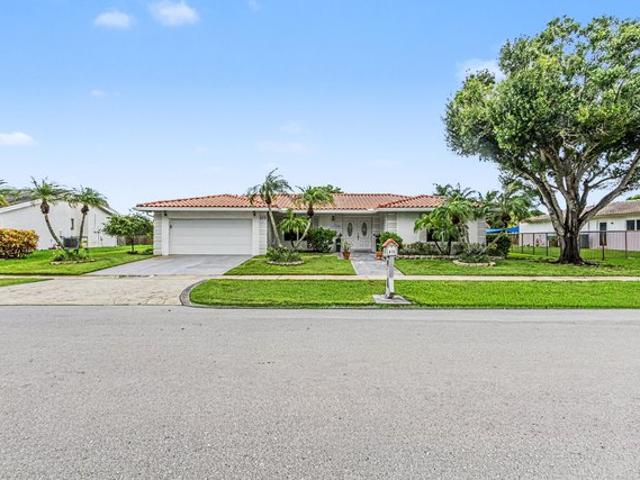 House for sale in Weston, Florida