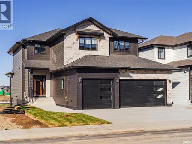 House for sale in Saskatoon, Saskatchewan
