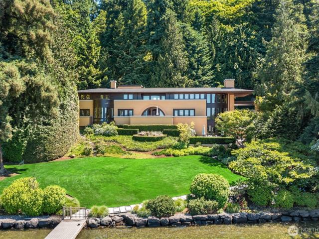House for sale in Moorland, Bellevue