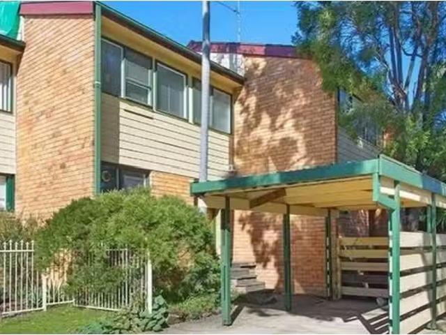 House for rent in Bradbury, Sydney
