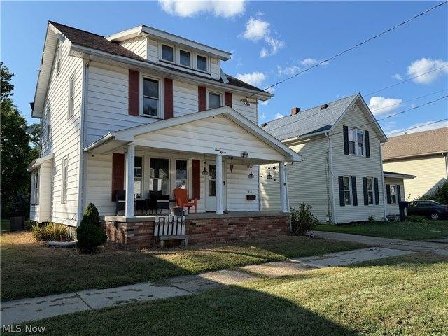 House for sale in Dover, Ohio