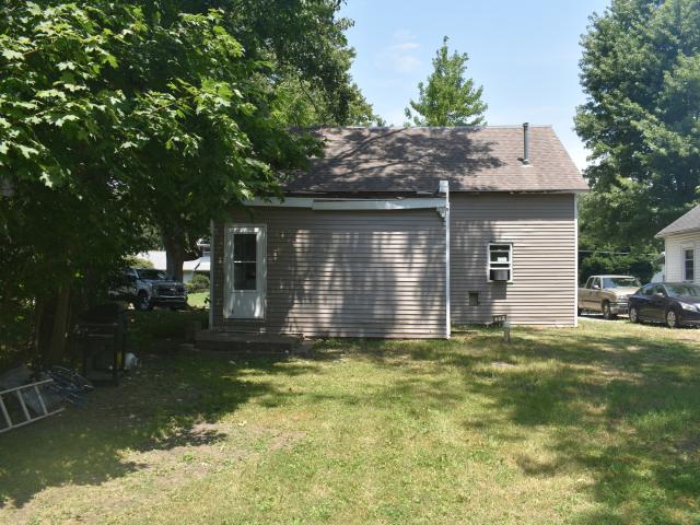 House for sale in Douglas, Illinois