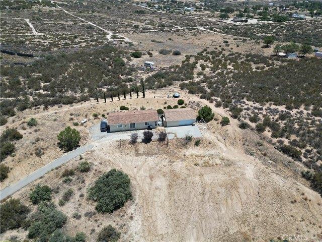 House for sale in Anza, California