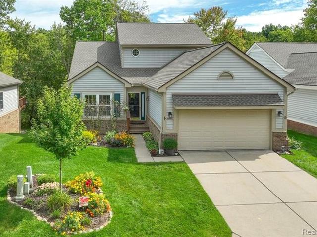 Condo for sale in Novi, Michigan