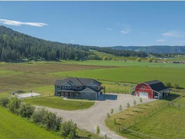 House for sale in Spallumcheen, British Columbia
