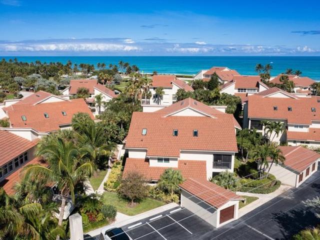 Condo for sale in Jupiter, Florida