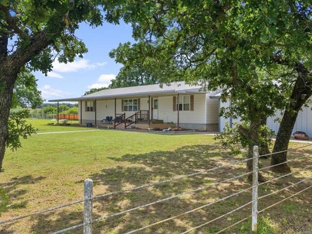 Farm for sale in Lindsay, Oklahoma