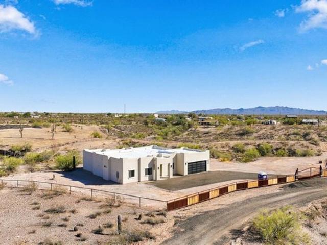 House for sale in Morristown, Arizona
