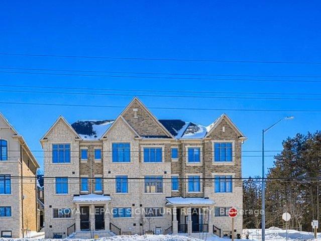 Townhouse for sale in Woburn, Ontario