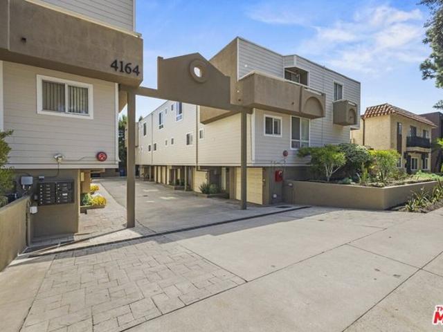 Townhouse for sale in Studio City Neighborhood Council District, Canoga Park