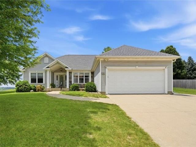 House for sale in Linn, Iowa