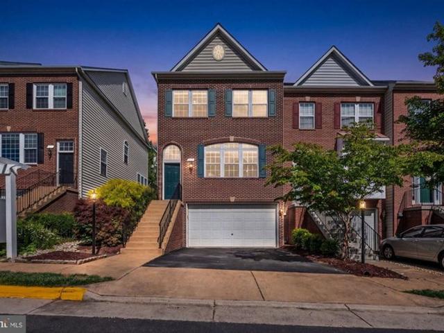 Townhouse for sale in Virginia