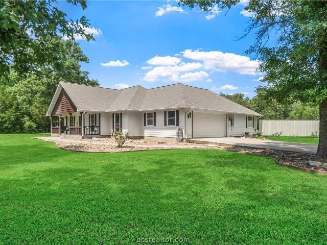 House for sale in North Zulch, Texas