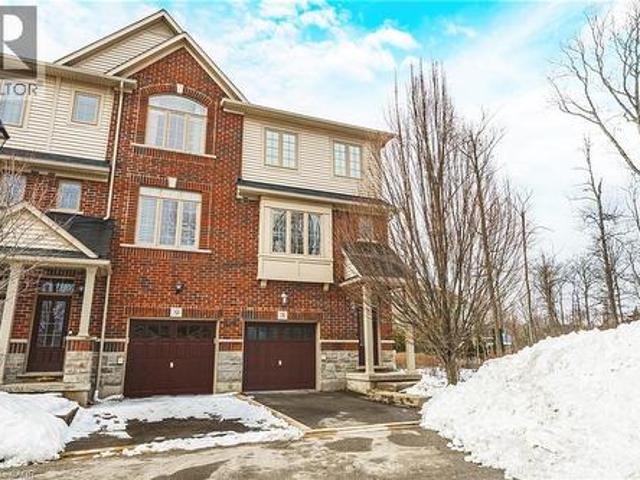Townhouse for sale in Burlington, Ontario