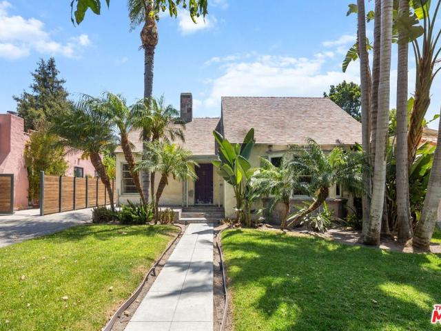 House for sale in Studio City Neighborhood Council District, Canoga Park