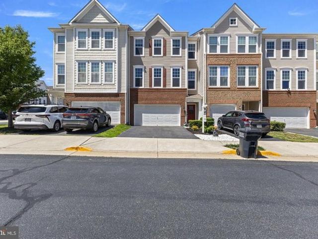 Townhouse for sale in Virginia