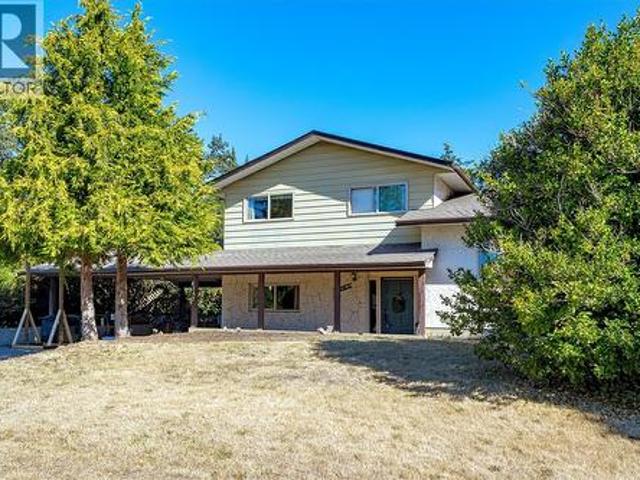 House for sale in Saanich, British Columbia