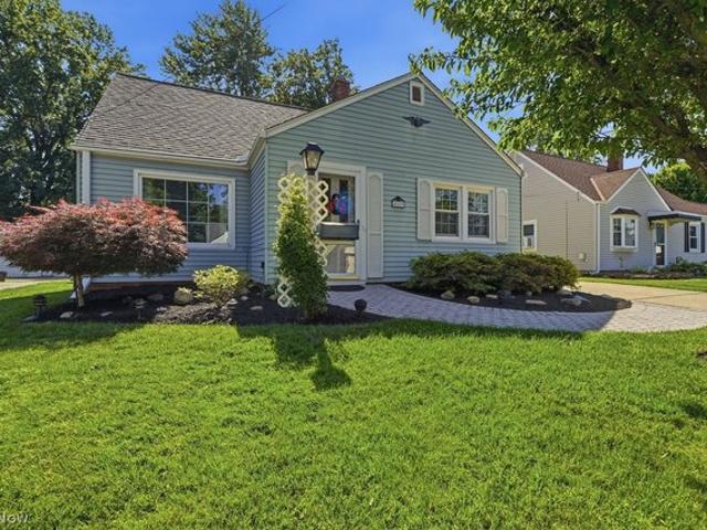 House for sale in Willoughby, Ohio