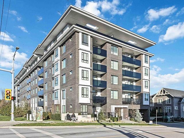 Condo for sale in Surrey, British Columbia