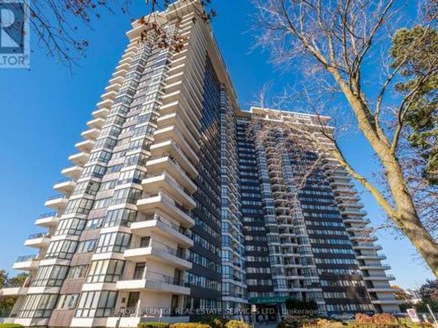 Condo for sale in Applewood, Mississauga