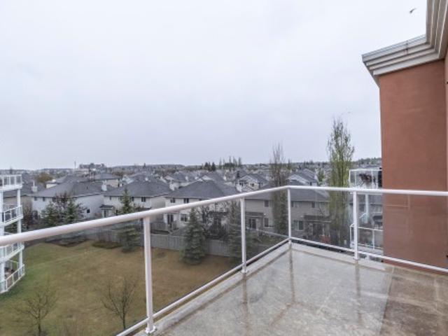Condo for sale in Heritage Point, Edmonton