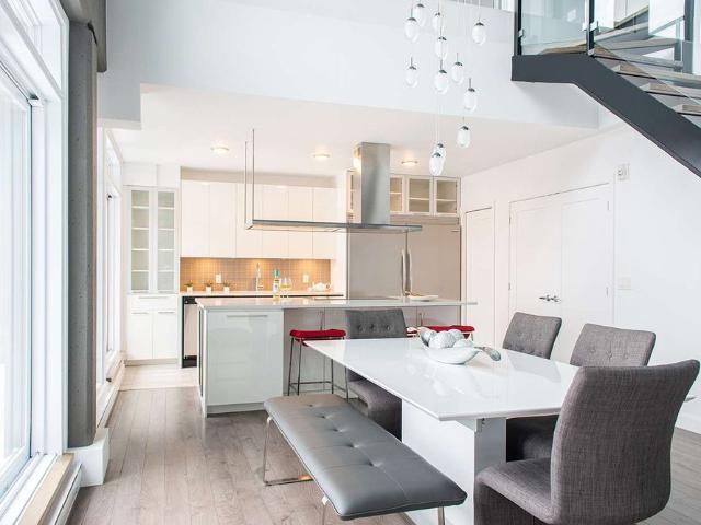 Apartment for rent in Saint-augustin-de-desmaures, Quebec