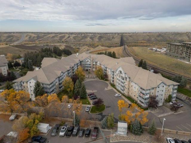 Condo for sale in Downtown, Lethbridge