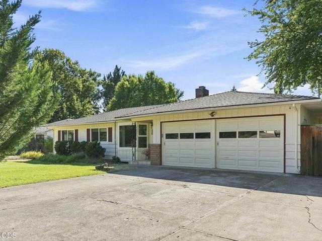 House for sale in Oregonia