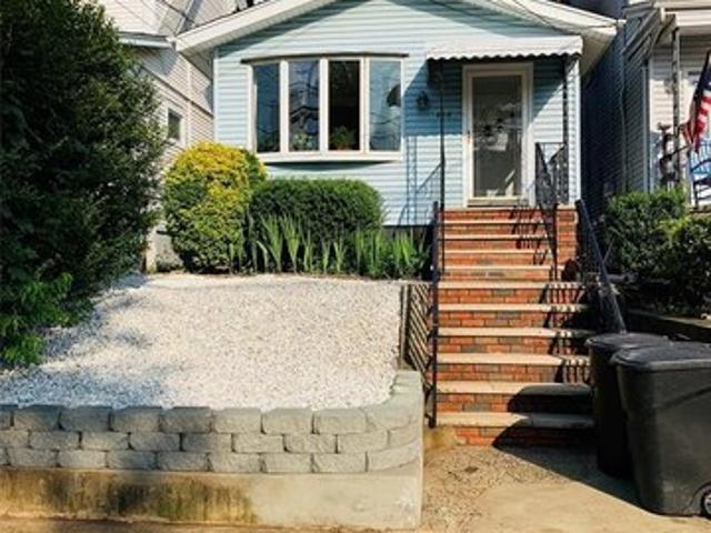 House for sale in Hudson, New Jersey