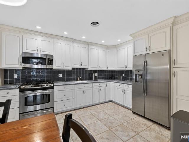 Condo for sale in Wyckoff, New Jersey