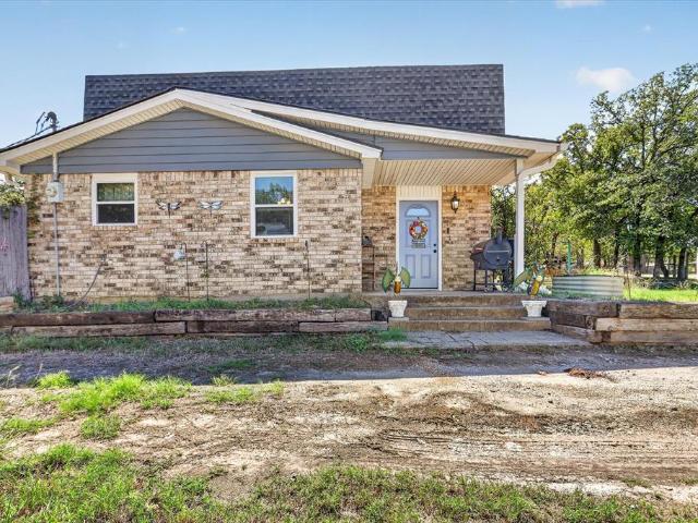 House for sale in Azle, Parker County
