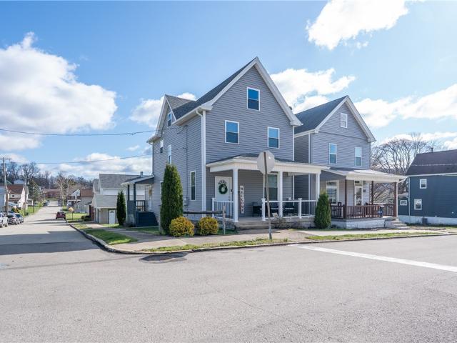 House for sale in Derry, Pennsylvania