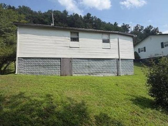 House for sale in Burnsville, West Virginia