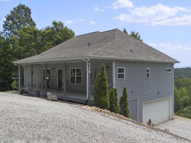 House for sale in Riceville