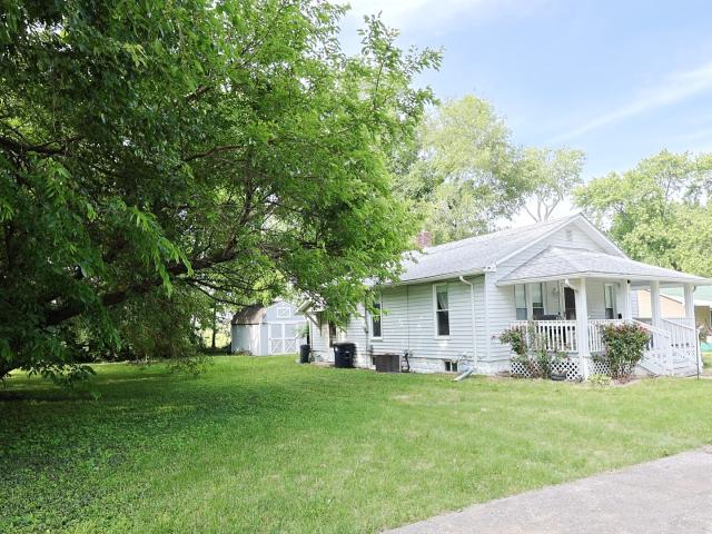 House for sale in Kell, Illinois