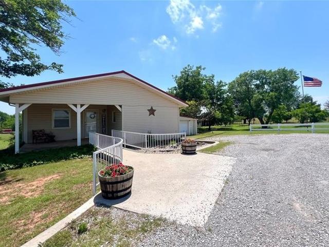 House for sale in Chickasha, Oklahoma