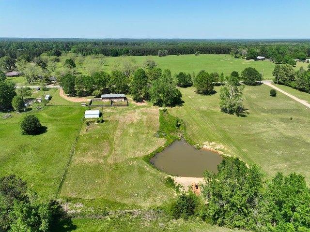 House for sale in Atlanta, Texas