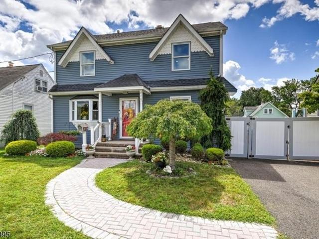 House for sale in Middlesex, New Jersey