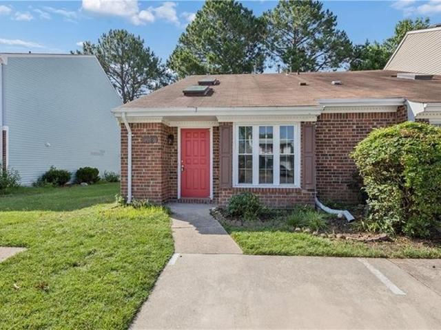 Townhouse for sale in Virginia