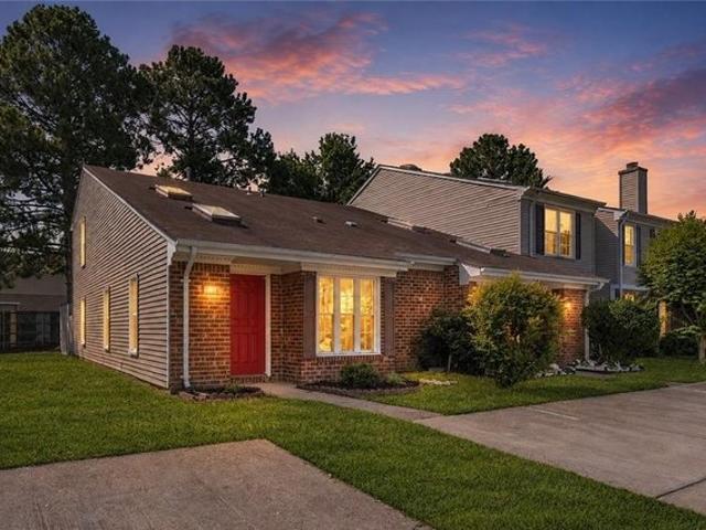 Townhouse for sale in Virginia