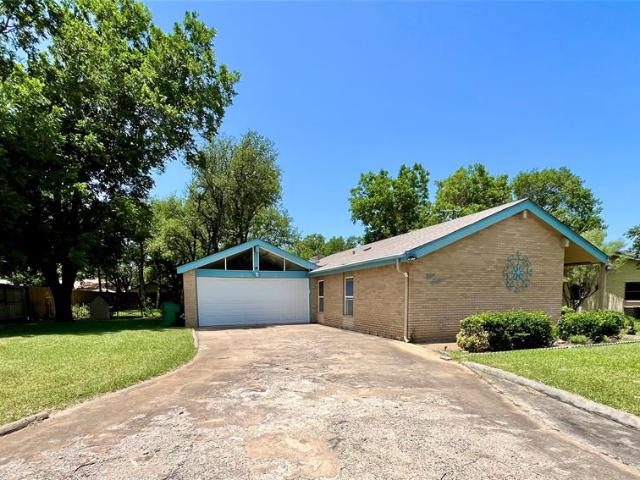 House for sale in Hamilton, Texas