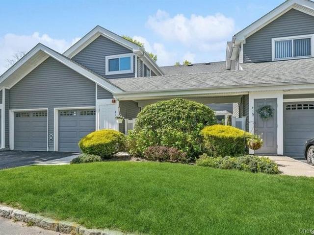Condo for sale in Centereach, New York