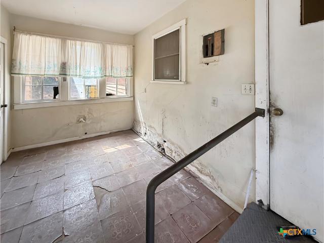 House for sale in Flatonia, Fayette County